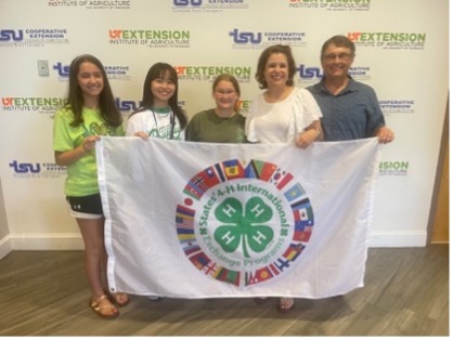 4-H host family with Japanese youth